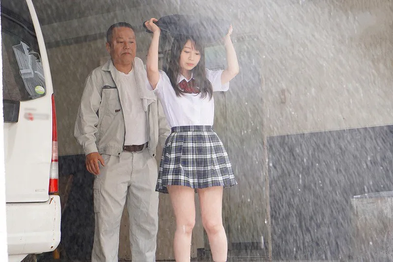 Theo dõi cưỡng hiếp nữ học sinh trú mưa~ aika yumeno